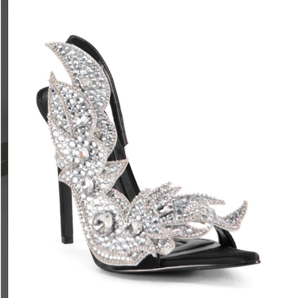 Azalea Wang Shoes - AZALEA WANG FAWNA EMBELLISHED SANDAL
